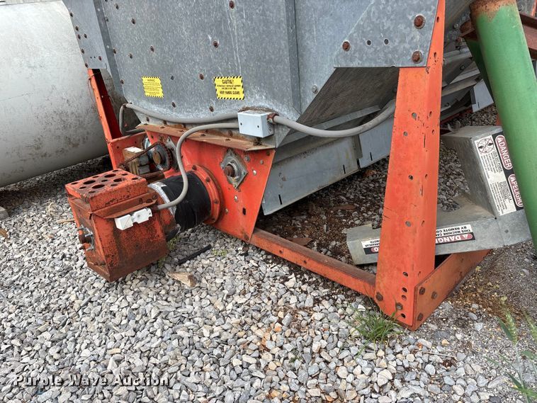 image for item DT0204 Farm Fans Inc CF/AB 270 grain dryer