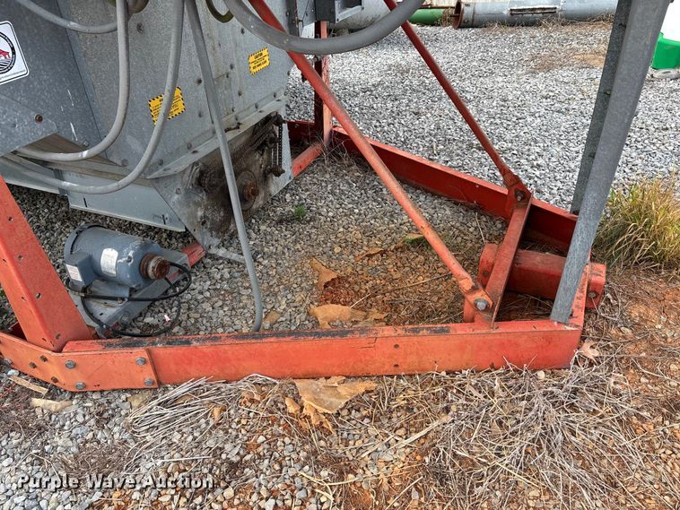 image for item DT0204 Farm Fans Inc CF/AB 270 grain dryer