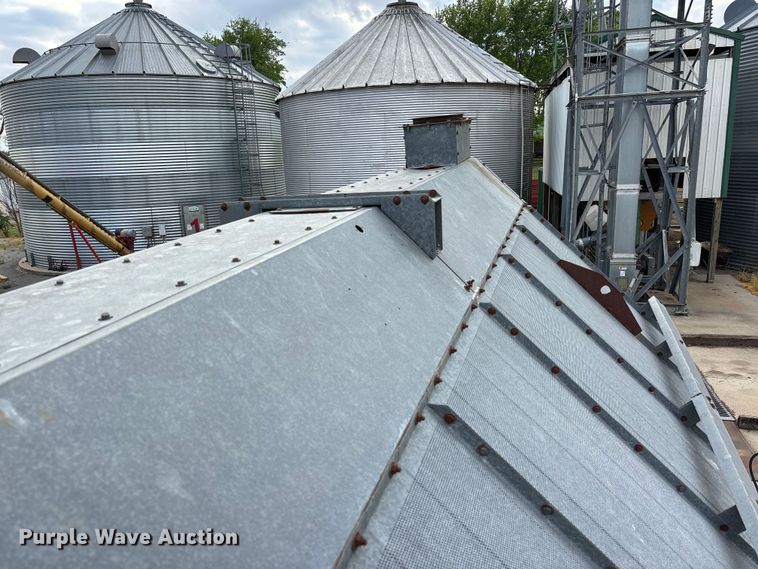 image for item DT0204 Farm Fans Inc CF/AB 270 grain dryer