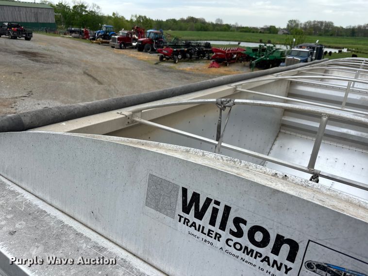 image for item DT0207 2008 Wilson Pacesetter grain trailer