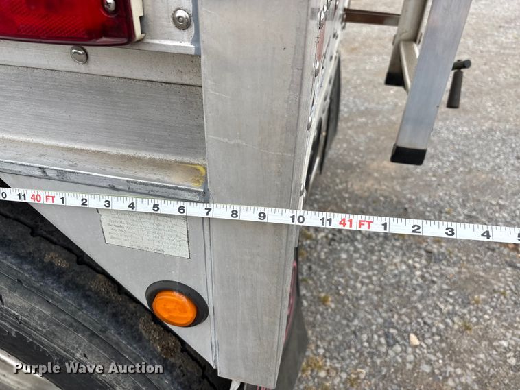 image for item DT0207 2008 Wilson Pacesetter grain trailer