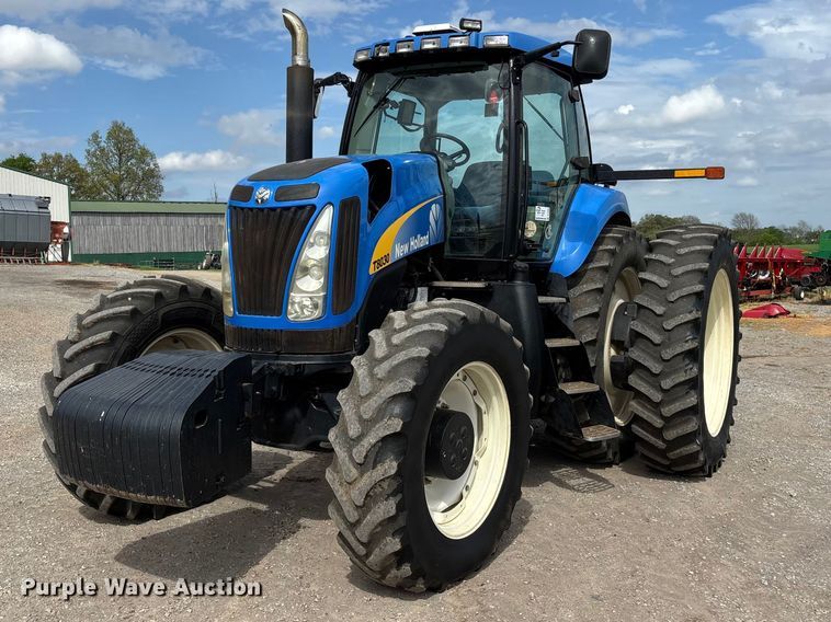 image for item DT0208 2011 New Holland T8030 MFWD tractor