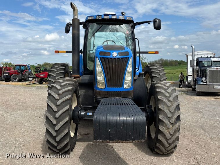 image for item DT0208 2011 New Holland T8030 MFWD tractor