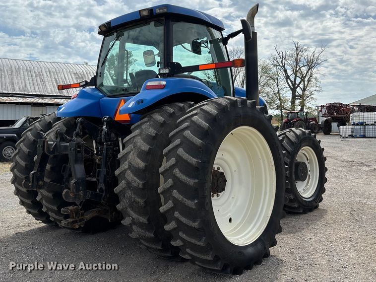 image for item DT0208 2011 New Holland T8030 MFWD tractor