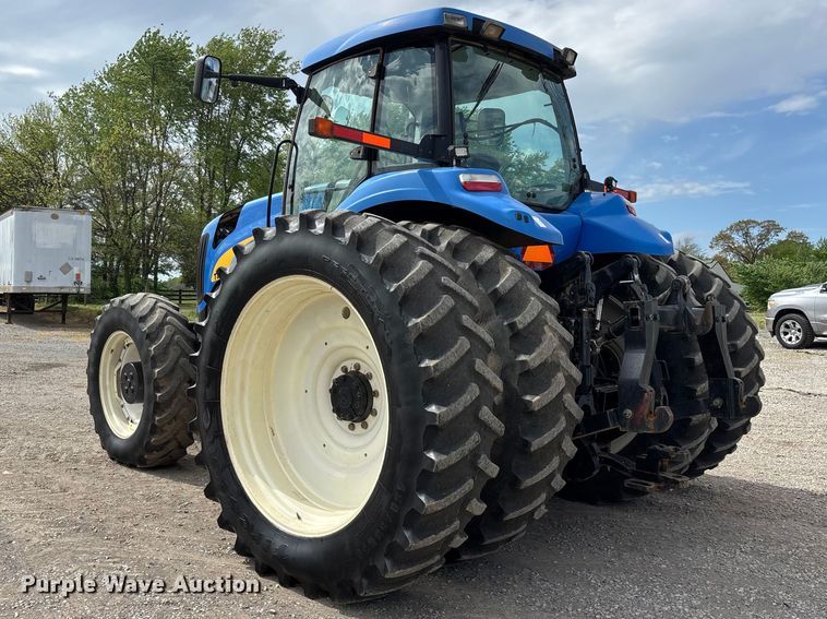 image for item DT0208 2011 New Holland T8030 MFWD tractor