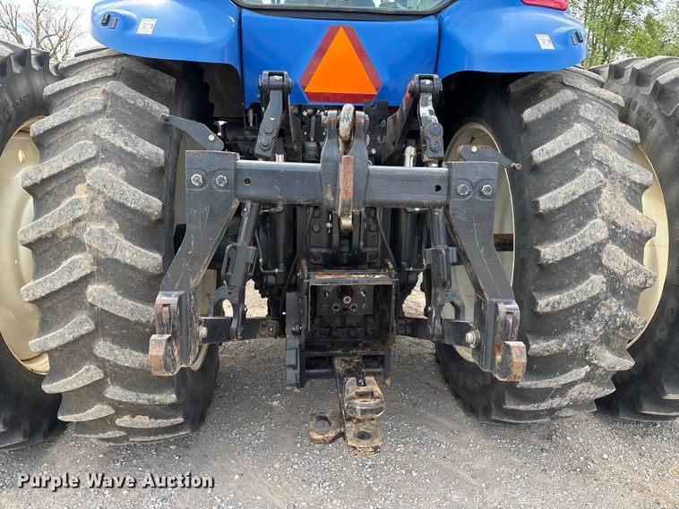 image for item DT0208 2011 New Holland T8030 MFWD tractor