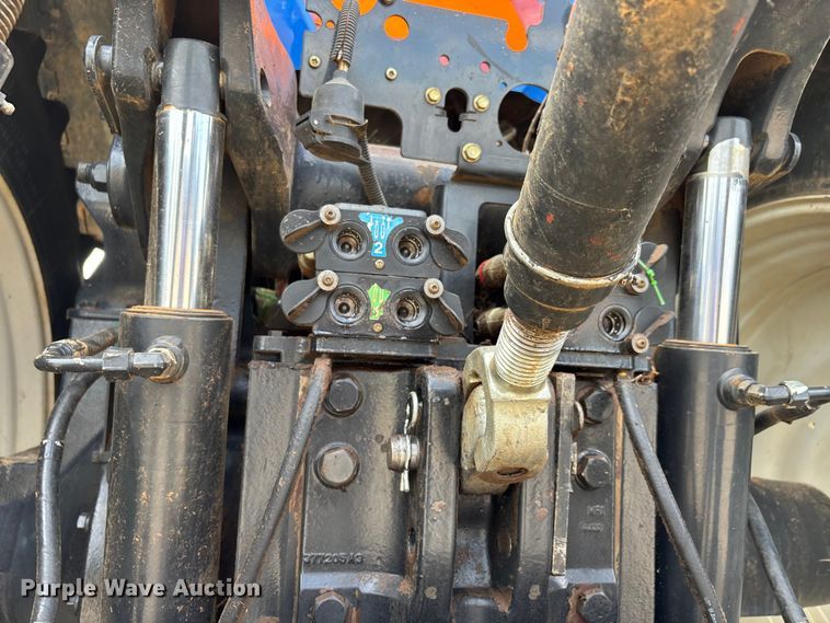 image for item DT0208 2011 New Holland T8030 MFWD tractor