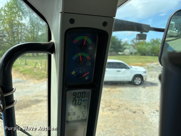 image for item DT0208 2011 New Holland T8030 MFWD tractor