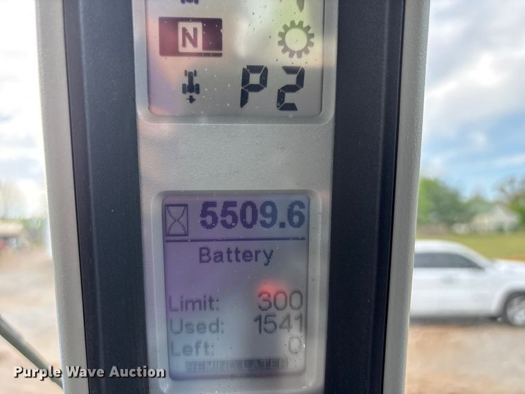 image for item DT0208 2011 New Holland T8030 MFWD tractor