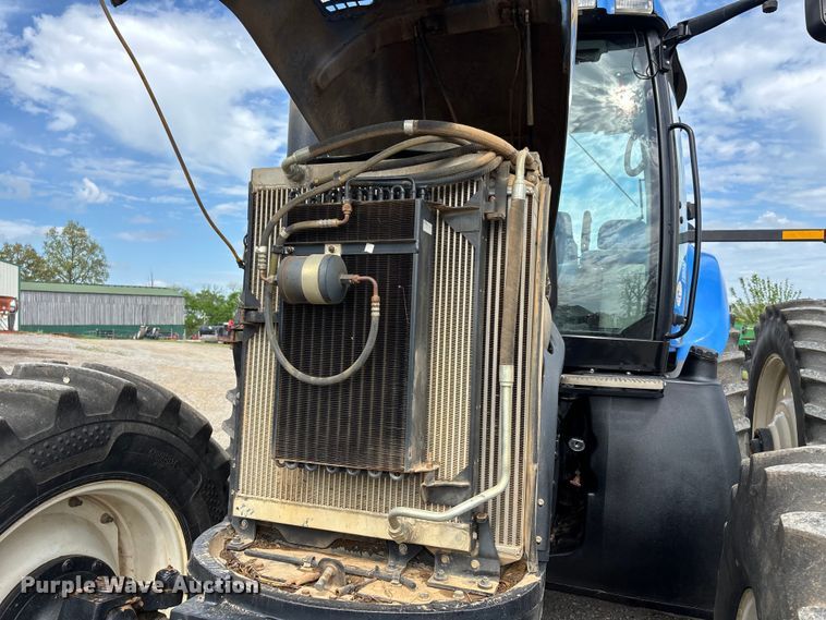 image for item DT0208 2011 New Holland T8030 MFWD tractor