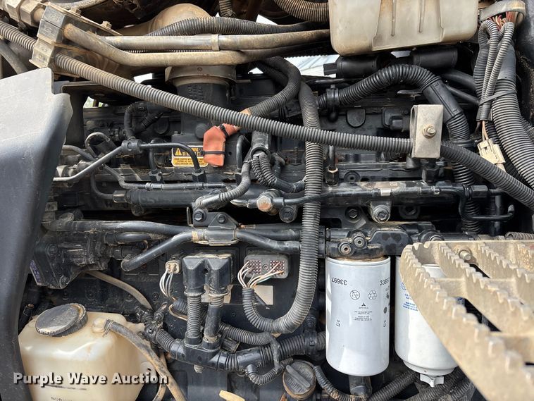 image for item DT0208 2011 New Holland T8030 MFWD tractor