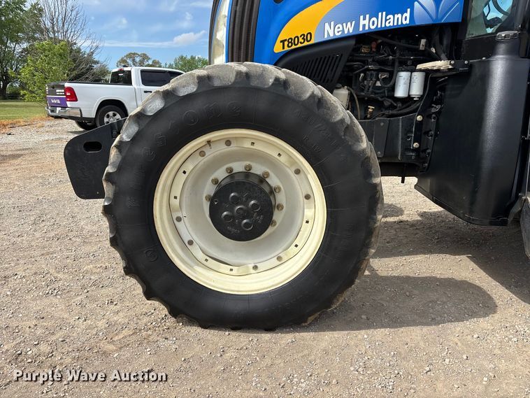 image for item DT0208 2011 New Holland T8030 MFWD tractor