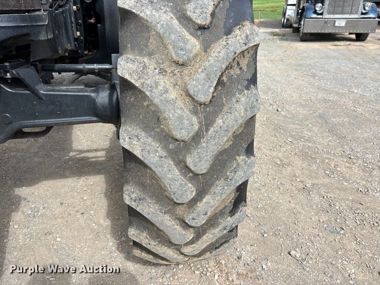 image for item DT0208 2011 New Holland T8030 MFWD tractor