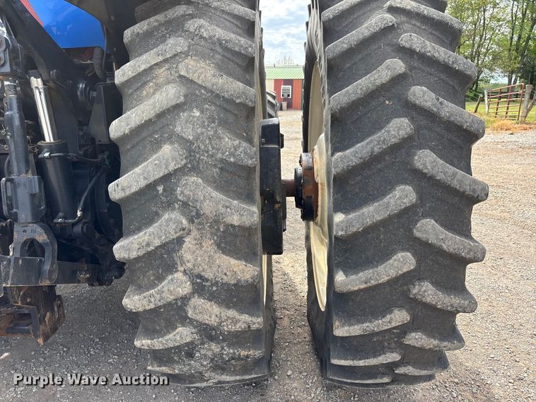 image for item DT0208 2011 New Holland T8030 MFWD tractor
