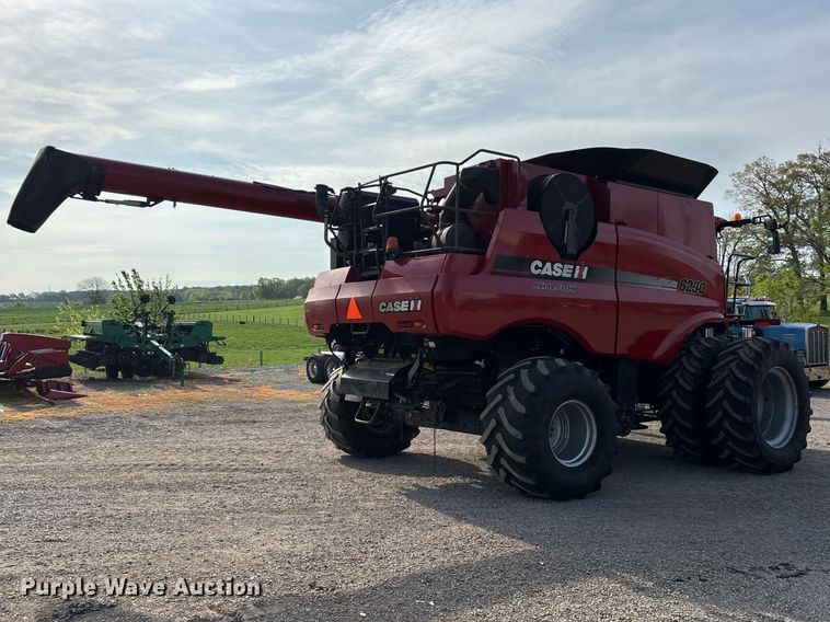 image for item DT0209 2014 Case IH 8230 combine
