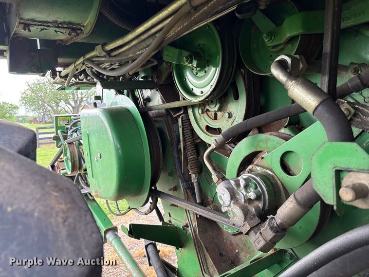 image for item DT0210 1996 John Deere 9600 combine