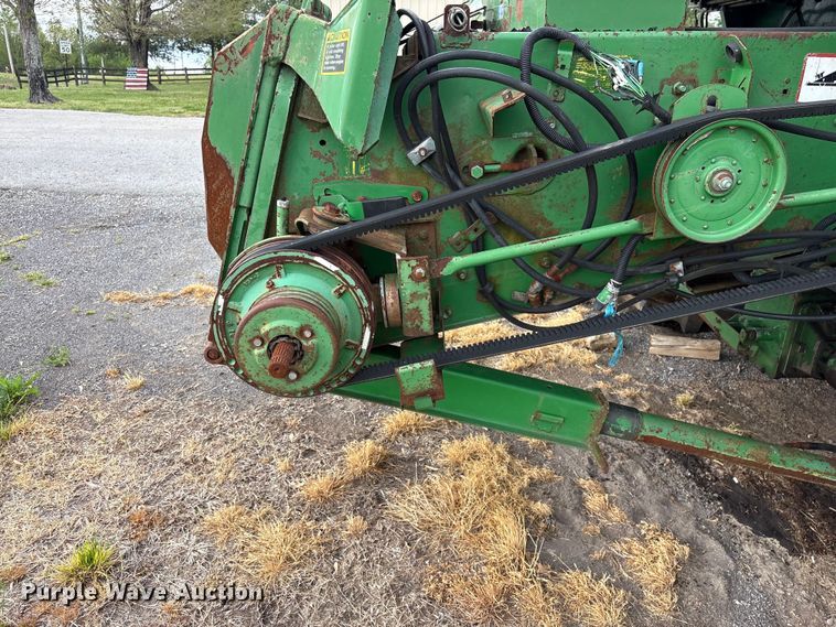 image for item DT0210 1996 John Deere 9600 combine