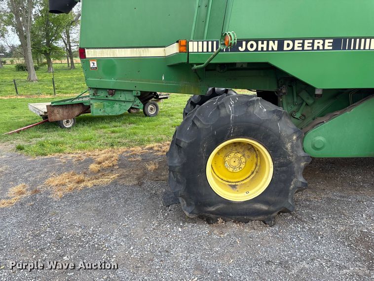 image for item DT0210 1996 John Deere 9600 combine