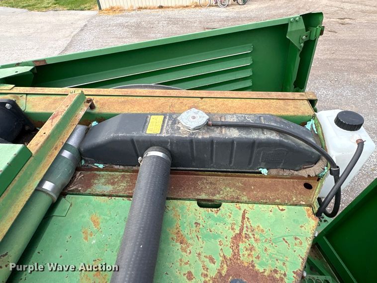 image for item DT0210 1996 John Deere 9600 combine