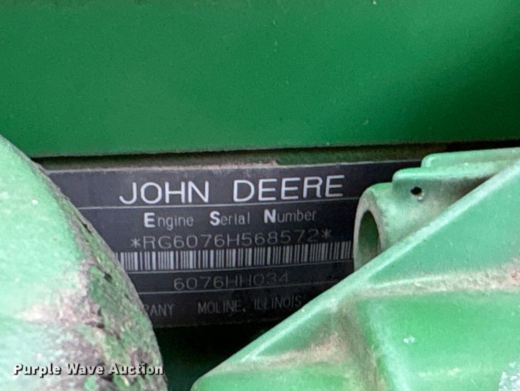 image for item DT0210 1996 John Deere 9600 combine