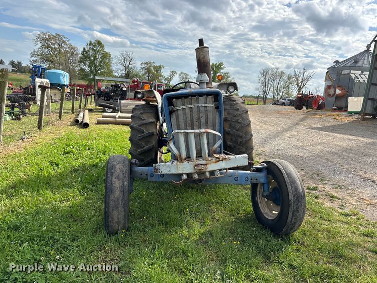 image for item DT0211 Ford 4600 tractor