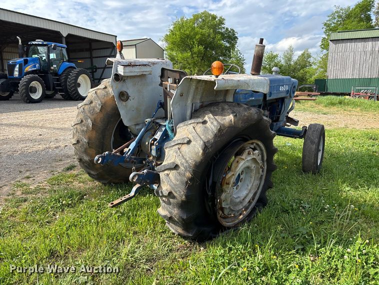 image for item DT0211 Ford 4600 tractor