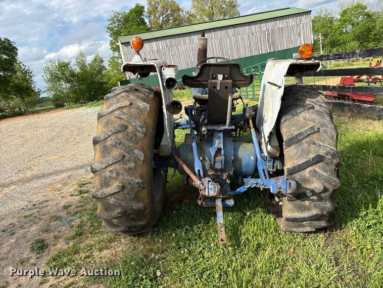 image for item DT0211 Ford 4600 tractor