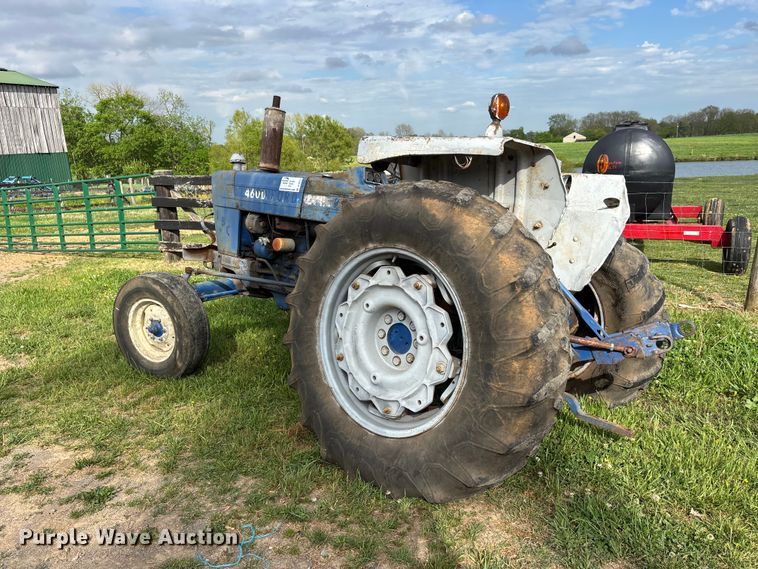 image for item DT0211 Ford 4600 tractor