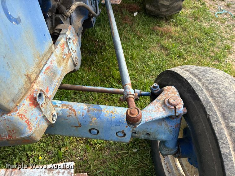 image for item DT0211 Ford 4600 tractor
