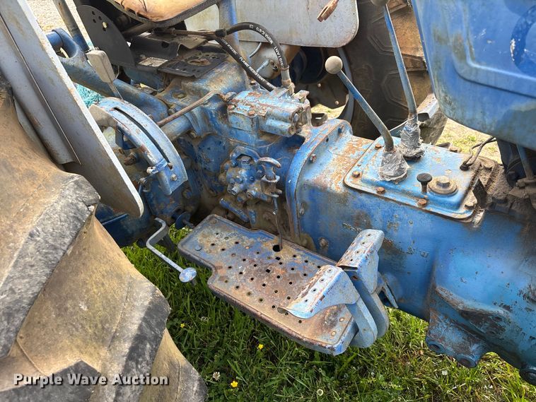image for item DT0211 Ford 4600 tractor