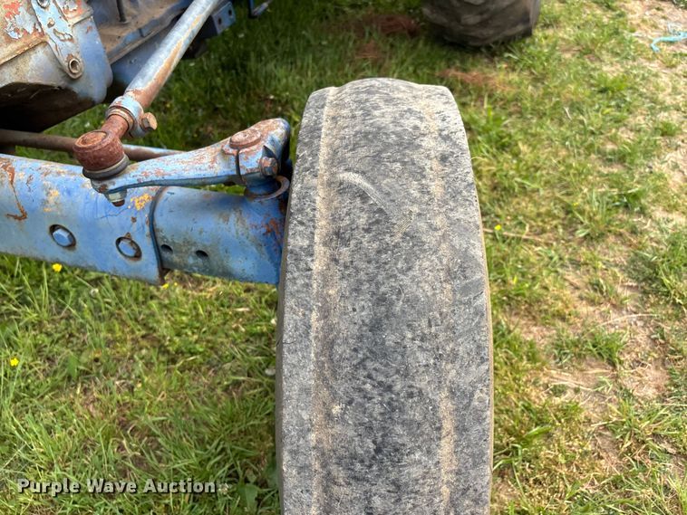 image for item DT0211 Ford 4600 tractor