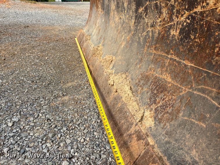 image for item DT0213 1987 Caterpillar D4H dozer