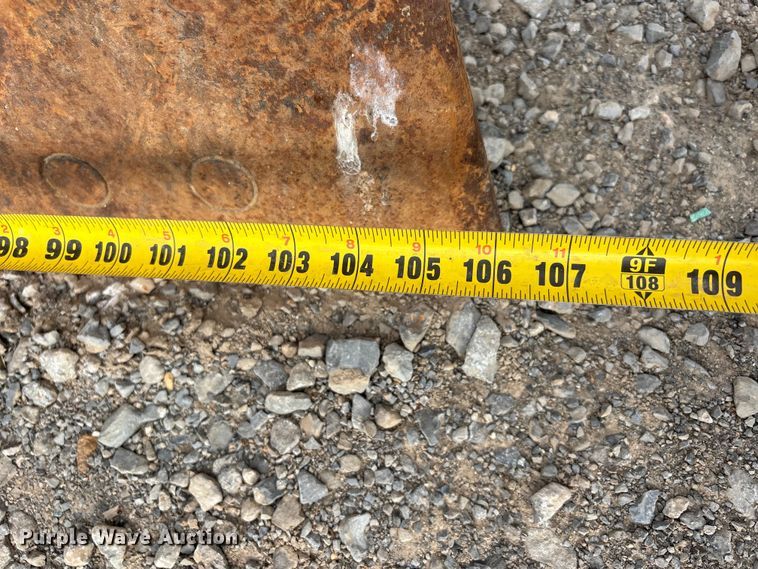 image for item DT0213 1987 Caterpillar D4H dozer