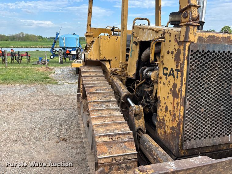 image for item DT0213 1987 Caterpillar D4H dozer