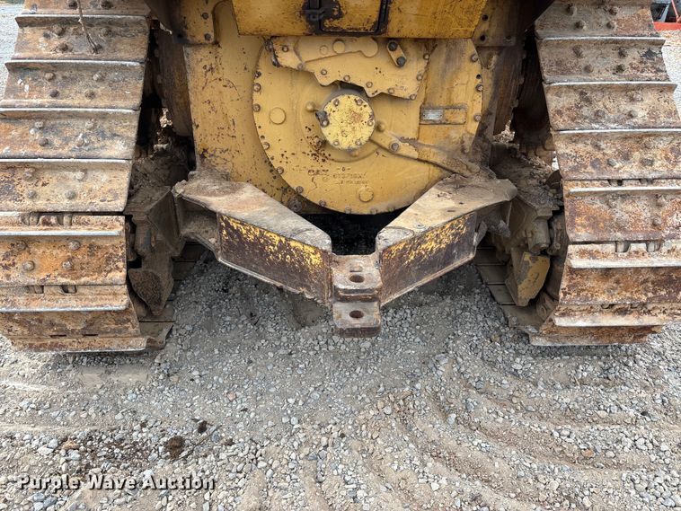image for item DT0213 1987 Caterpillar D4H dozer