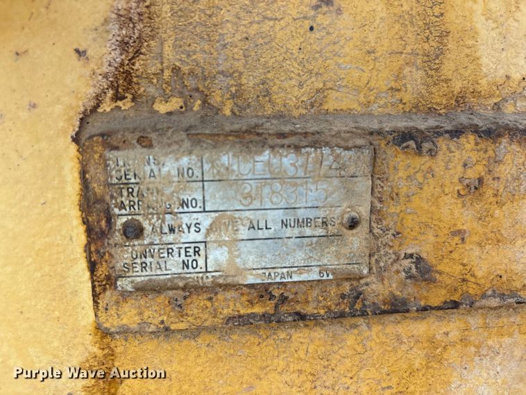 image for item DT0213 1987 Caterpillar D4H dozer