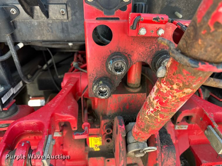 image for item DV0903 2004 McCormick CX95 MFWD tractor