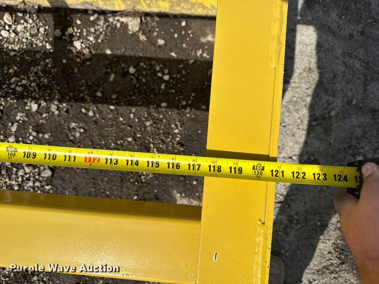 image for item DZ4440 10' box blade 10' W box blade