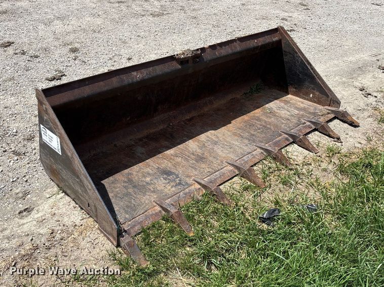 image for item EA4813 Skid steer bucket