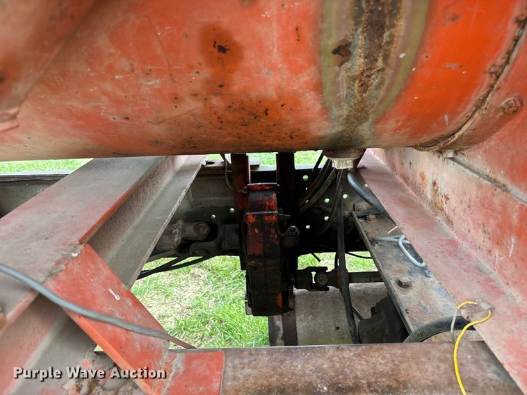 image for item EA4816 1980 International  1824 feed mixer truck