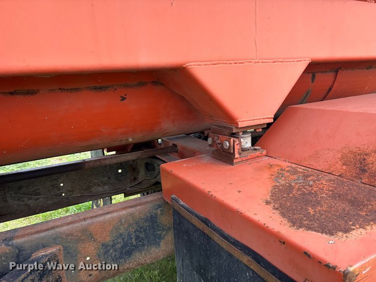 image for item EA4816 1980 International  1824 feed mixer truck