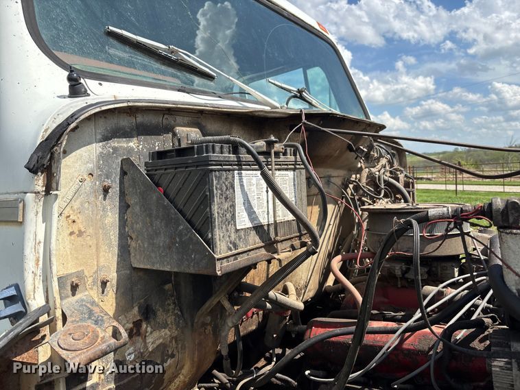 image for item EA4816 1980 International  1824 feed mixer truck