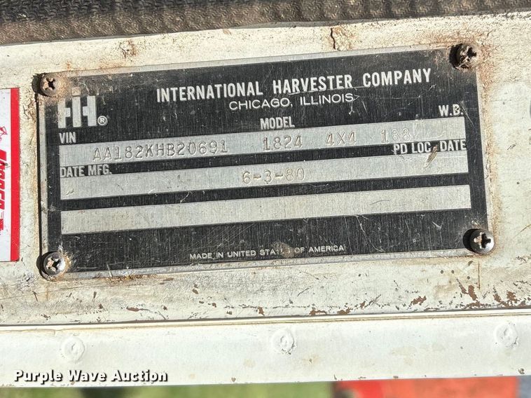 image for item EA4816 1980 International  1824 feed mixer truck