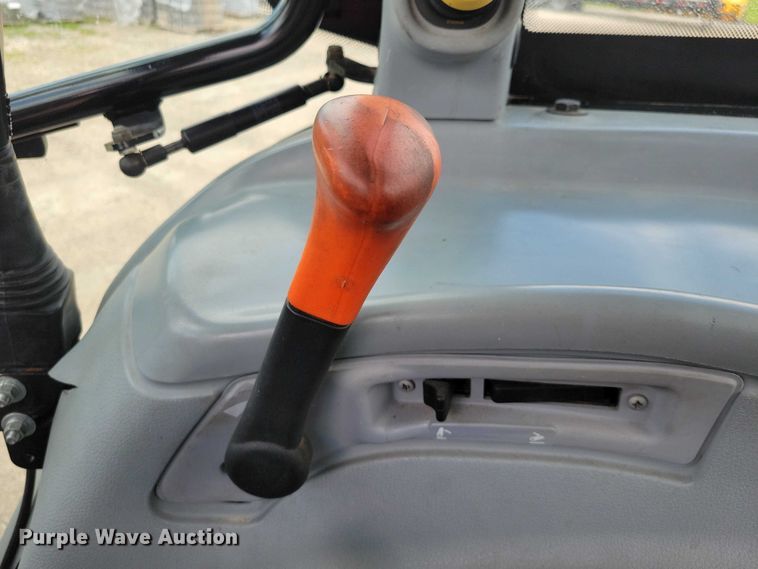 image for item EE0682 2011 New Holland T5070 MFWD tractor