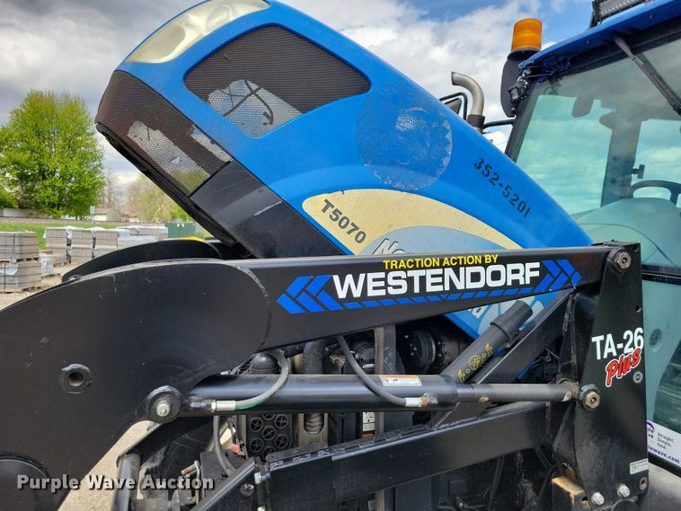 image for item EE0682 2011 New Holland T5070 MFWD tractor