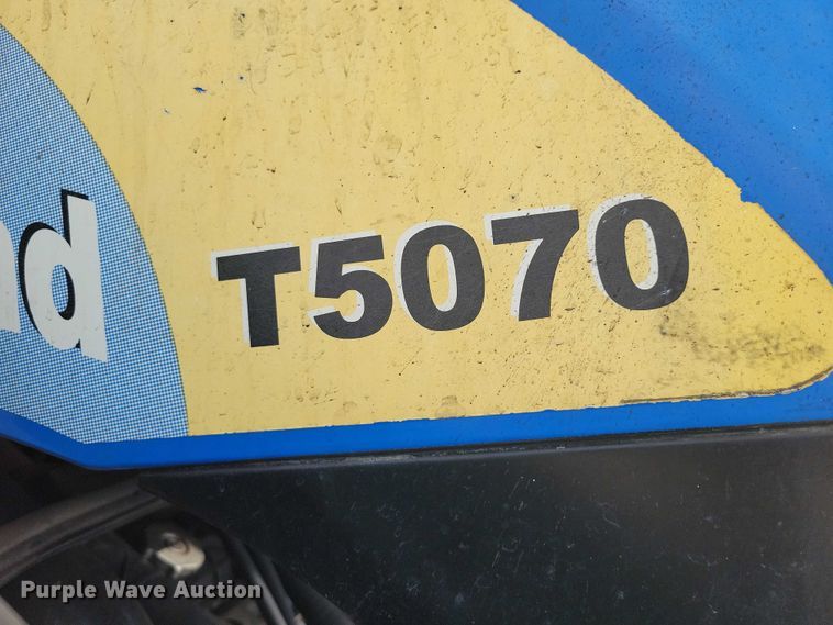 image for item EE0682 2011 New Holland T5070 MFWD tractor