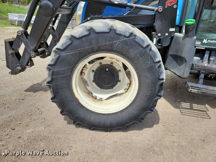 image for item EE0682 2011 New Holland T5070 MFWD tractor