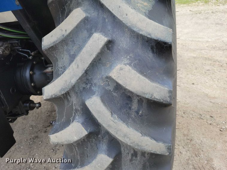 image for item EE0682 2011 New Holland T5070 MFWD tractor
