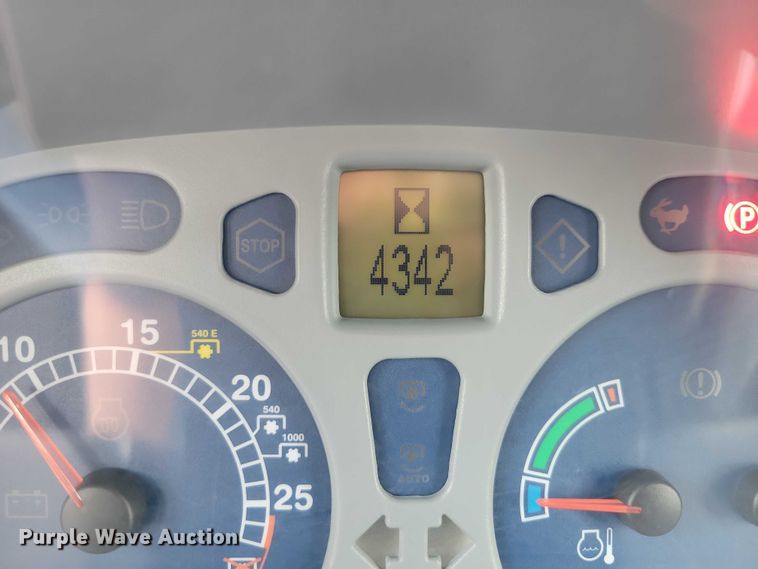 image for item EE0682 2011 New Holland T5070 MFWD tractor