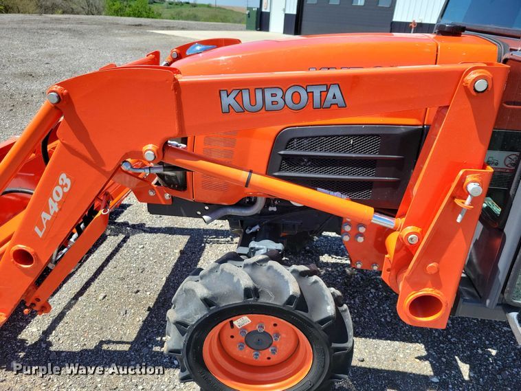 image for item EE0979 Kubota B3000 MFWD tractor
